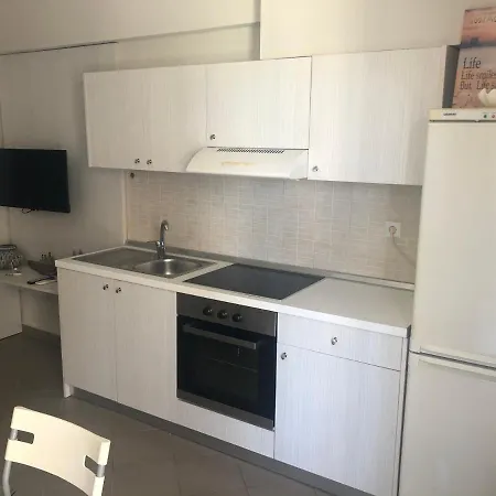 Makis Touzla Apartment *