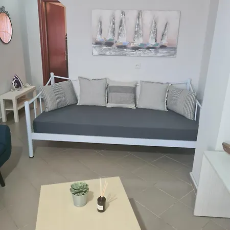 Makis Touzla Apartment Ofrinion
