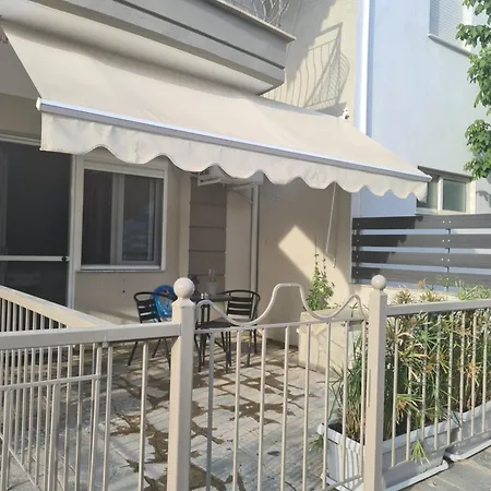 Makis Touzla Apartment *